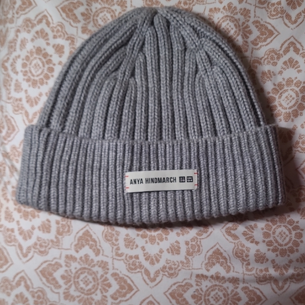 Anya Hindmarch Light Gray Knit Beanie